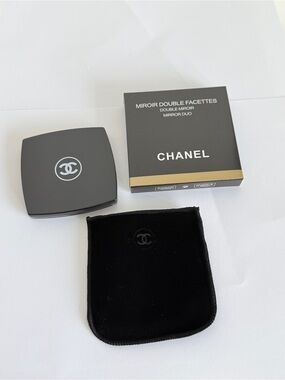 Chanel black beauty mirror